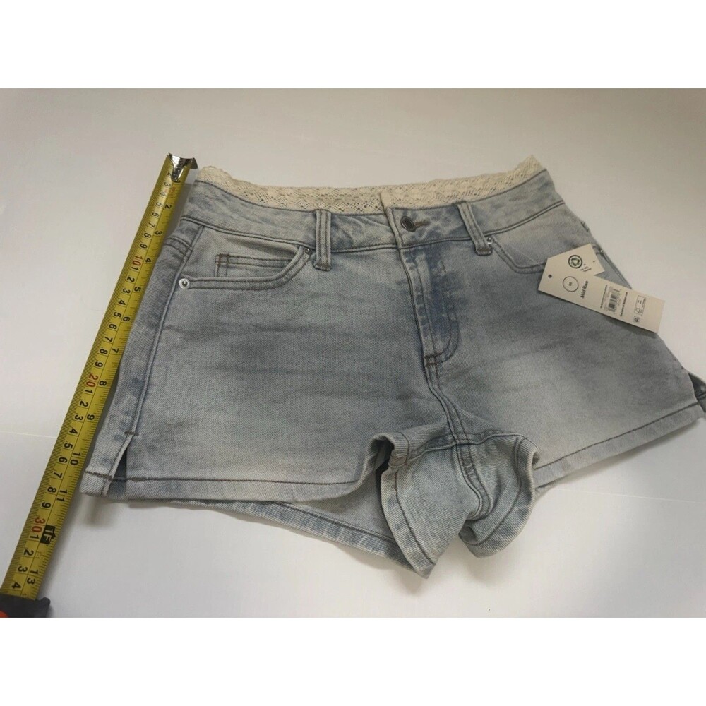 No Boundaries Women’s Mid Rise Denim Shorts Light Wash Size 00 New Tags - Picture 2 of 10